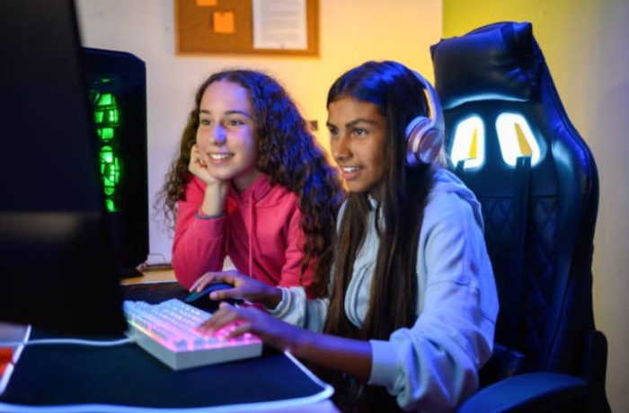 What Makes Online Gaming Experiences More Engaging